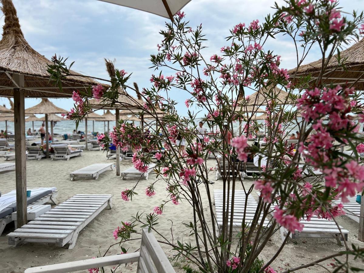 Mamaia Summerland Beach 외부 사진